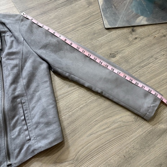 Jack BB Dakota Faux Suede Gray Jacket Asymmetrical Zip Size S Collar - Picture 7 of 11